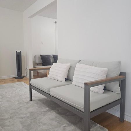 Modern Bright Cozy 3Bed 3Bath Vacation House In Ajax, Greater Toronto Area Gta, On, Canada Екстериор снимка