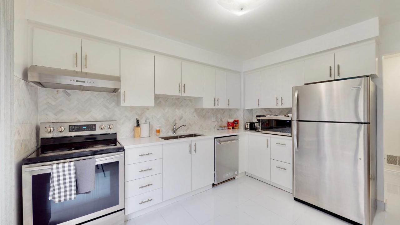 Modern Bright Cozy 3Bed 3Bath Vacation House In Ajax, Greater Toronto Area Gta, On, Canada Екстериор снимка